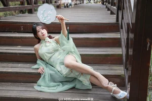 Silk Love Photography No.040: Xiao Meng in Elegant Hanfu and Traditional Styles - image 39