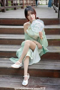 Silk Love Photography No.040: Xiao Meng in Elegant Hanfu and Traditional Styles - image 265