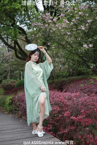 Silk Love Photography No.040: Xiao Meng in Elegant Hanfu and Traditional Styles - image 163