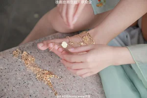 Silk Love Photography No.040: Xiao Meng in Elegant Hanfu and Traditional Styles - image 120
