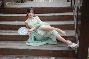 Silk Love Photography No.040: Xiao Meng in Elegant Hanfu and Traditional Styles - image 14