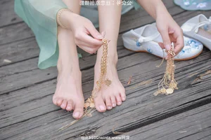 Silk Love Photography No.040: Xiao Meng in Elegant Hanfu and Traditional Styles - image 76