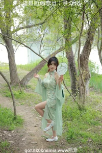 Silk Love Photography No.040: Xiao Meng in Elegant Hanfu and Traditional Styles - image 266