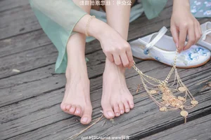 Silk Love Photography No.040: Xiao Meng in Elegant Hanfu and Traditional Styles - image 77