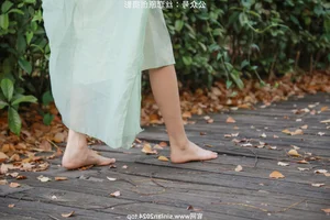 Silk Love Photography No.040: Xiao Meng in Elegant Hanfu and Traditional Styles - image 153