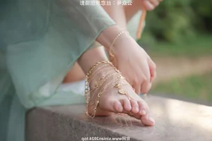 Silk Love Photography No.040: Xiao Meng in Elegant Hanfu and Traditional Styles - image 124