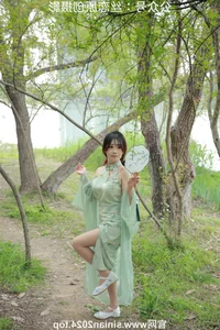 Silk Love Photography No.040: Xiao Meng in Elegant Hanfu and Traditional Styles - image 67