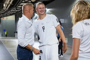 Erling Haaland’s Girlfriend Shares Rare Family Photo with Two-Year-Old Son - image 8