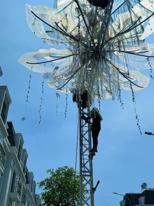 Doan Di Bang Transforms District 7 Mansion with Spectacular Halloween Decorations - image 10