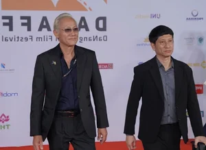 Star-Studded Red Carpet: Vietnamese and Korean Artists at Da Nang Asian Film Festival - image 6