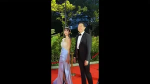 Star-Studded Red Carpet: Vietnamese and Korean Artists at Da Nang Asian Film Festival - image 10