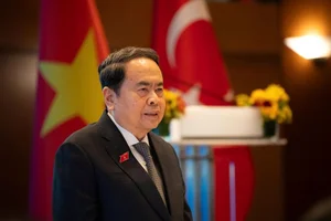 Vietnam National Assembly Chairman Meets Vietnamese Community in Turkey - image 8