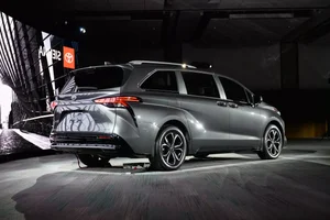 2025 Toyota Sienna Debuts: A Practical Challenger to the Kia Carnival - image 4