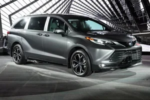 2025 Toyota Sienna Debuts: A Practical Challenger to the Kia Carnival - image 1