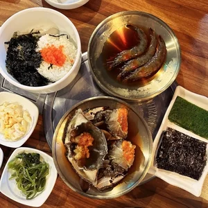Inside the Luxurious Seoul Food Tour of Vietnam's Retail Tycoon Family Member - image 1