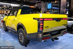Nissan Unveils New Electric Pick-up: Navara's Big Brother Coming Soon? - image 10