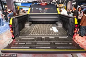 Nissan Unveils New Electric Pick-up: Navara's Big Brother Coming Soon? - image 12
