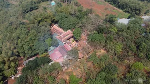 Discover the Sacred Am Tien Relic on Vietnam's Ngan Nua Mountain - image 10