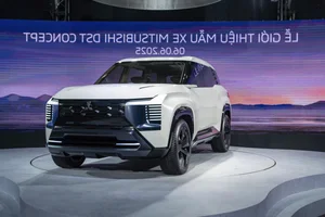 Mitsubishi DST Concept Unveiled: The Future of 7-Seater SUVs in Vietnam - image 2