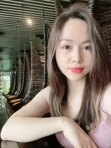 Stunning U40 Mother and Milk Tea Lover Steals the Show on VTV - image 3