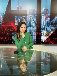 Stunning U40 Mother and Milk Tea Lover Steals the Show on VTV - image 2