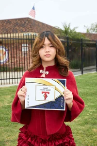 Comedian Thuy Nga’s Daughter Nguyet Cat: A Graceful Transformation at 14 - image 4