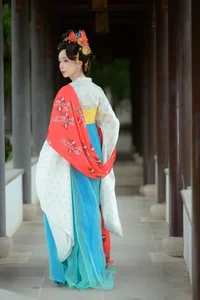 YiTuYu Art Language Vol.9992: A Visual Study of Model Hua Ci - image 0