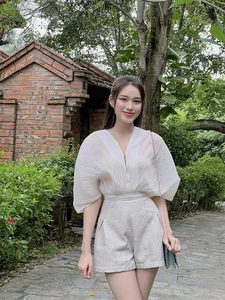 Inside the Surprisingly Simple and Down-to-Earth Life of Do Thi Ha - image 2