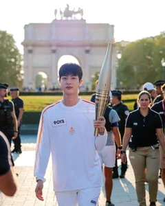 K-pop Icons Jin, Giselle, and Lisa Captivate Fans Across Asia - image 2