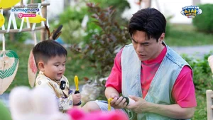 Comedian Le Duong Bao Lam Hilariously Spoils Wife Despite Her Strange Hobbies - image 1