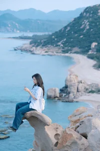 The Majestic Mirror Sea of Ninh Thuan: A Visual Travel Guide - image 2