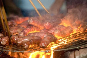 Tung Lo Mo: Discovering the Unique Cham Beef Sausage of An Giang - image 1