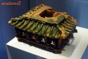 Hanoi’s Underground Treasure: The Rare Le So Dynasty Architectural Model Recognized as a National Treasure - image 5