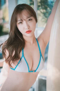 DJAWA Yeeun Shares Stunning Bikini Vacation Photoshoot - image 3