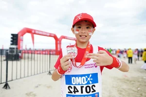 Inspiring Moments: 1,000 Children Participate in Beach Run in Da Nang - image 8