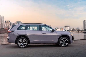 Volkswagen Teramont Pro: SUV 7 Chỗ Cao Cấp Chính Thức Ra Mắt Tại Việt Nam Với Giá Từ 2,8 Tỷ Đồng - image 16