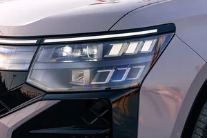 Volkswagen Teramont Pro: SUV 7 Chỗ Cao Cấp Chính Thức Ra Mắt Tại Việt Nam Với Giá Từ 2,8 Tỷ Đồng - image 7