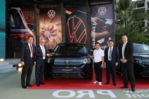Volkswagen Teramont Pro: SUV 7 Chỗ Cao Cấp Chính Thức Ra Mắt Tại Việt Nam Với Giá Từ 2,8 Tỷ Đồng - image 14