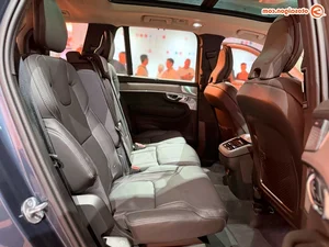 Luxury SUV Volvo XC90 2026 Launched in Vietnam with Competitive Pricing - image 1