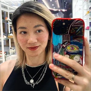 Meet Quynh Chi: The Beautiful Wife of Renowned Composer Huy Tuan - image 5