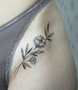 Delicate Intimate Tattoos for Women: Elegant and Seductive Design Ideas - image 26