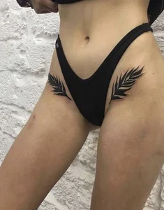 Delicate Intimate Tattoos for Women: Elegant and Seductive Design Ideas - image 5