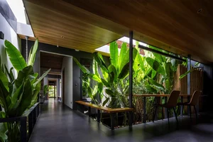 Modern Thatch Roof Villa in Ho Chi Minh City: A Fusion of Tradition and Luxury - image 6