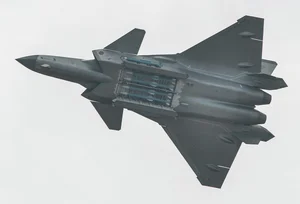 China's Advanced PL-16 Air-to-Air Missile Officially Enters Service - image 6