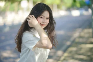 Stunning Portrait Photography of Xiao Wan in YiTuYu Art Language Vol.9292: Aesthetic School-Inspired Senior Sister Concept - image 10