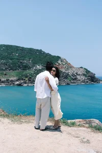 Vietnamese Stars Social Media Highlights: Bao Thy Meets Erling Haaland? - image 38