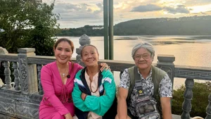 Vietnamese Stars Social Media Highlights: Bao Thy Meets Erling Haaland? - image 37