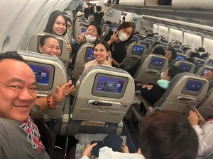 Vietnamese Stars Social Media Highlights: Bao Thy Meets Erling Haaland? - image 24