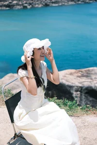 Vietnamese Stars Social Media Highlights: Bao Thy Meets Erling Haaland? - image 8