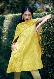 Vibrant Spring Fashion: Designers Vũ Ngọc and Son Unveil Colorful Collection with Hữu Long and Tú Anh - image 2